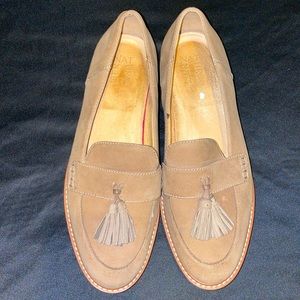 Naturalized Loafers